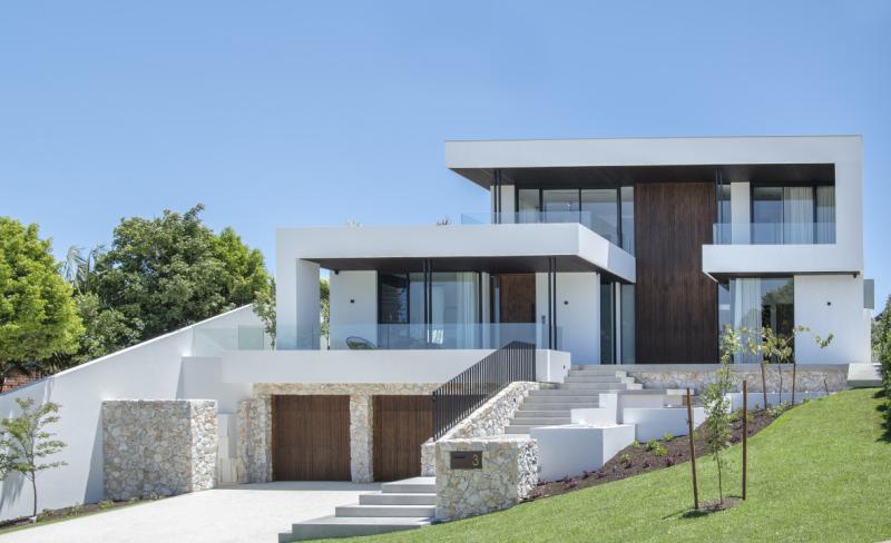 Humphrey Homes Architect Designed Residence City Beach - Awash with originality