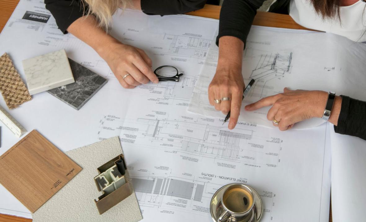 Humphrey Homes reading floorplans